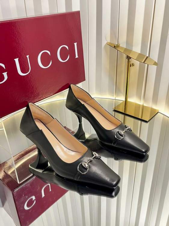 Picture of Gucci Shoes _SKUGuccisz35-42mnq12077540